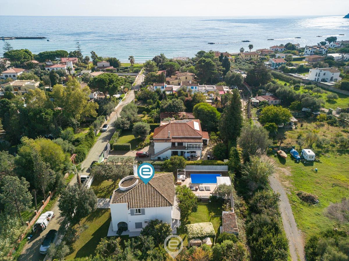 Villa Virago Porto Columbu - Perd'E Sali Luaran gambar